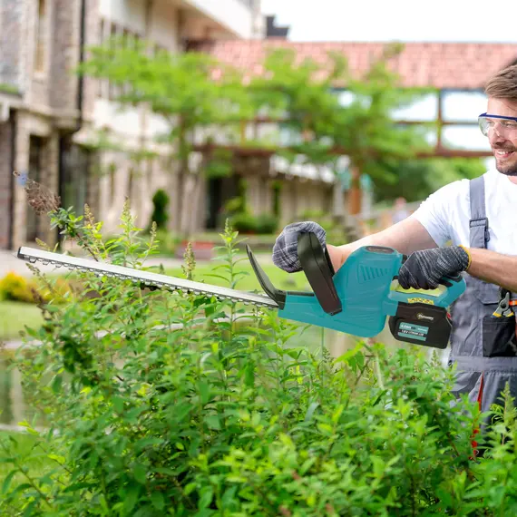 Buy 20" Cordless Hedge Trimmer, 18V Electric Hedge Cutter with 51cm Dual Action Blade, 2 x 4000mAh Batteries and Brushless Motor for Garden Branches, Shrubs, Twigs, Blue, 2 image