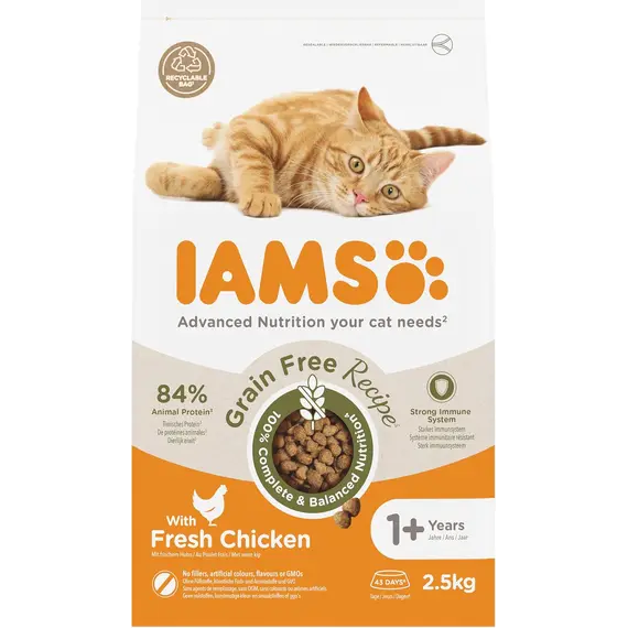Buy IAMS Grain Free Adult Complete Dry Cat Food Chicken 2.5kg - Supports Strong Immune System, 2 image